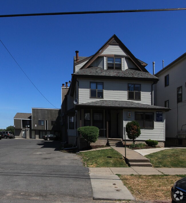 Campus Hill Apartments Apartments Syracuse, NY