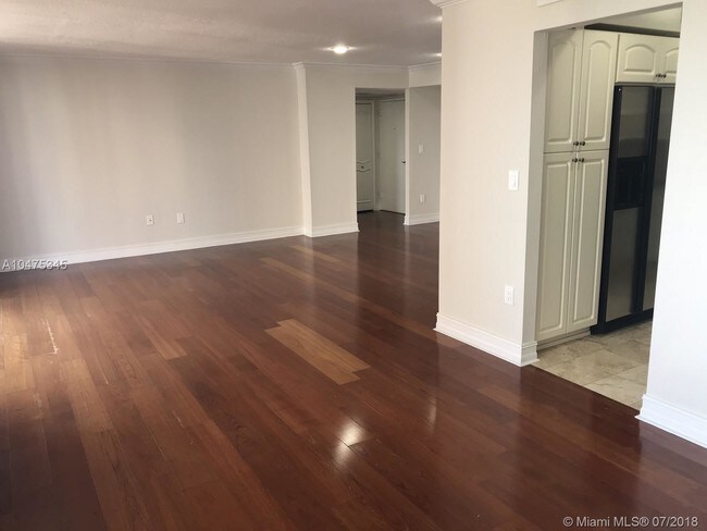 Foto del edificio - 625 Biltmore Way