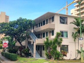 Building Photo - 264 Ka?iulani Ave