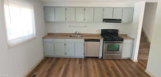 Building Photo - 4 br, 2 bath House - 3427 Centerville Lane...