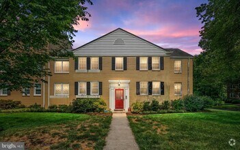 Building Photo - 6603 E Wakefield Dr
