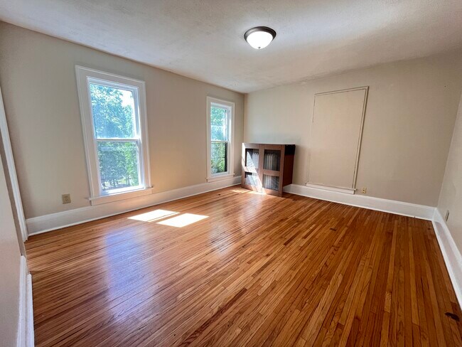Dormitorio 1 - 946 Clark St
