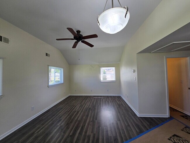 Building Photo - 3438 Duffield