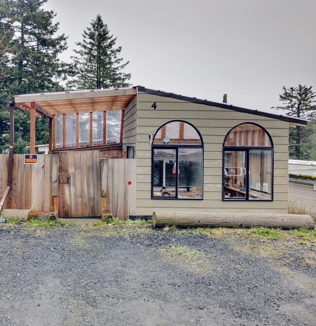 Building Photo - 353 Benny Benson Dr