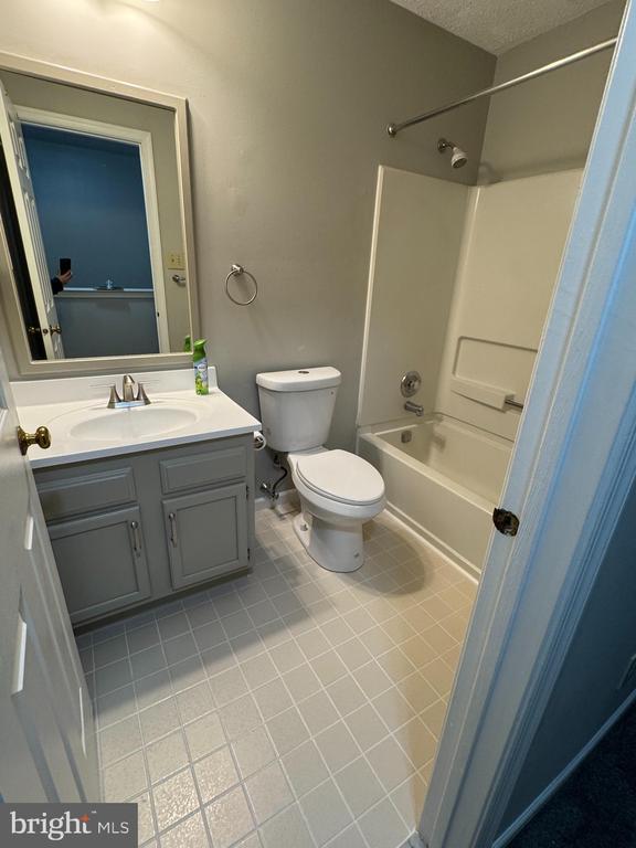 Foto del edificio - 201 Williamsburg Ct