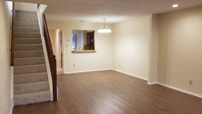 Building Photo - 408-B S Fannin St