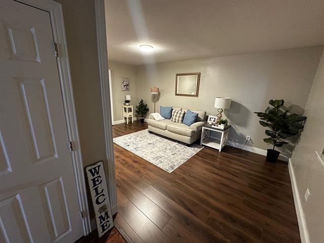 Foto principal - 5809 Harvest Hill Rd