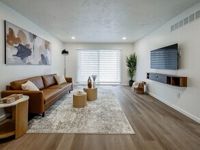 Building Photo - 40355 Plymouth Rd