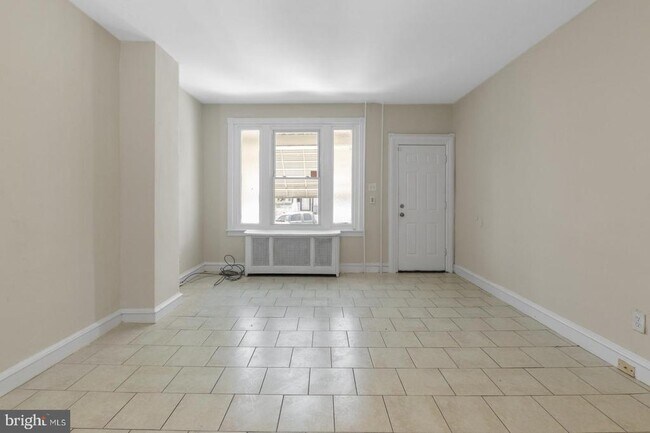 Foto del edificio - 2323 E Cambria St