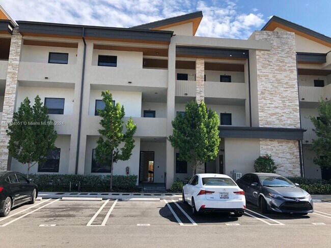 Building Photo - 7925 NW 104th Ave