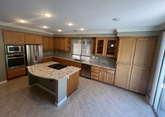 Foto del edificio - 2650 W Canyon Ave