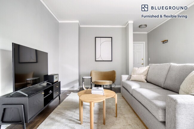 Foto del edificio - 2752 Hampton Pkwy