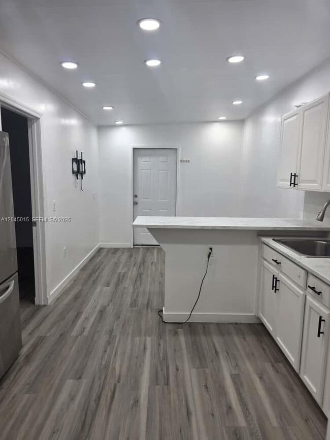 Foto del edificio - 23 Miami Gardens Rd