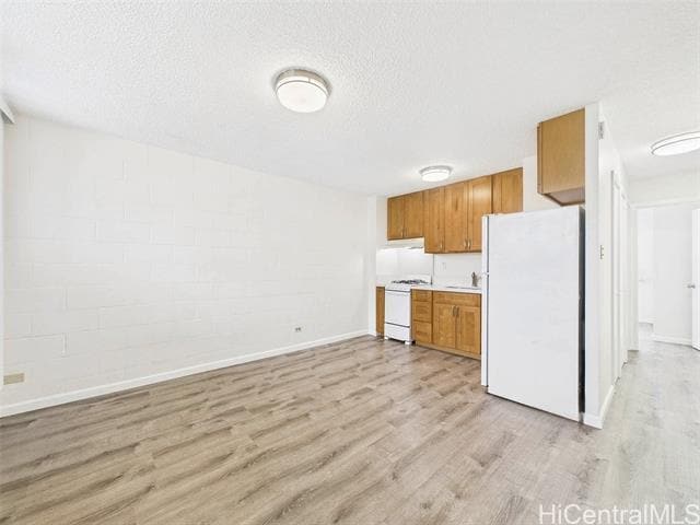 Building Photo - 409 Iolani Ave