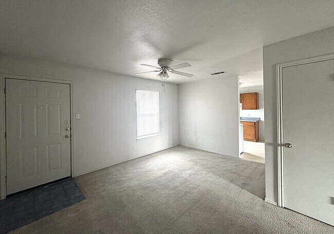 Foto del edificio - 1706 Windward Dr