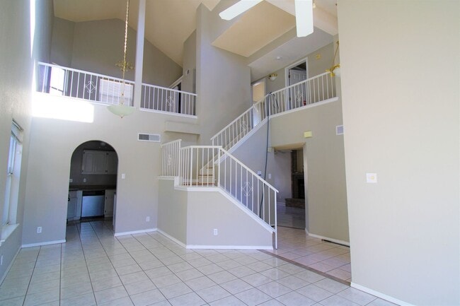 Building Photo - Stunning Two-Story Home in North Hills wit...