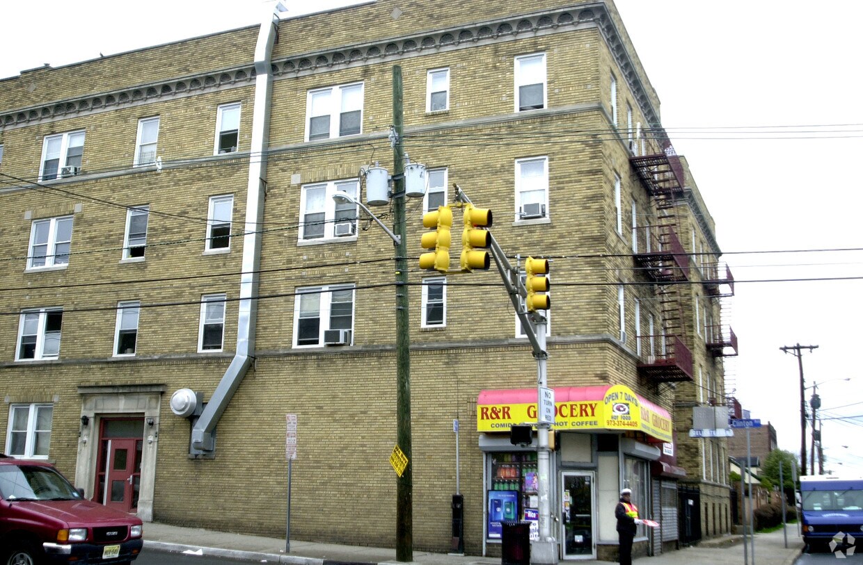 1,305 Clinton - 1305 Clinton