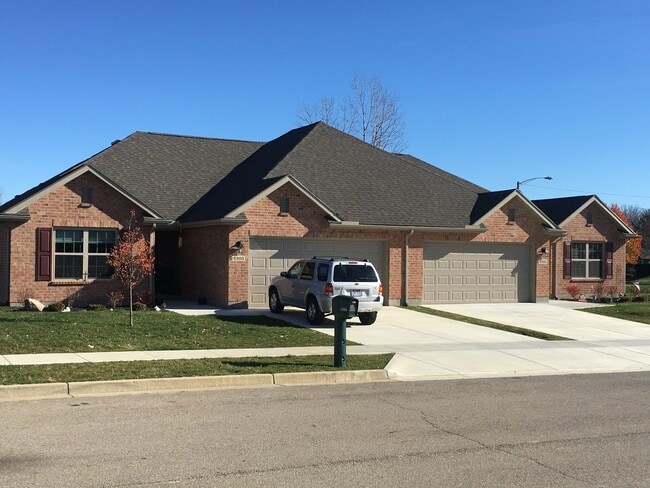 Building Photo - Laurel Creek Apts, 2225/2227 Shamrock Ln