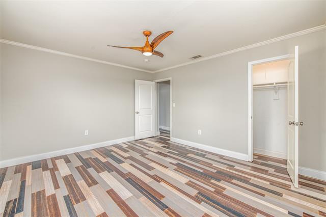 Foto del edificio - 5808 Locke Ave