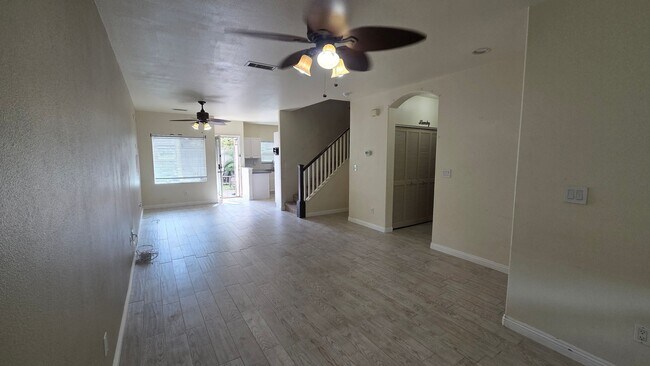 Foto del edificio - Must See This Beautiful 3/2.5 Townhome "Ke Noho Kai" at Ocean Pointe.