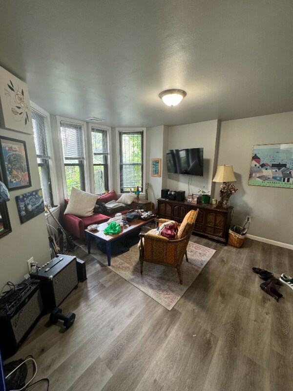 Foto del edificio - 3741 Lancaster Ave