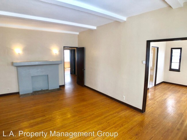 Building Photo - 4293 1/2-4162 Garthwaite Ave