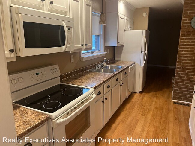 Foto del edificio - 3 br, 2 bath House - 6613 Hummer Lane NW