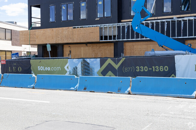 Building Photo - Cadence on Leo