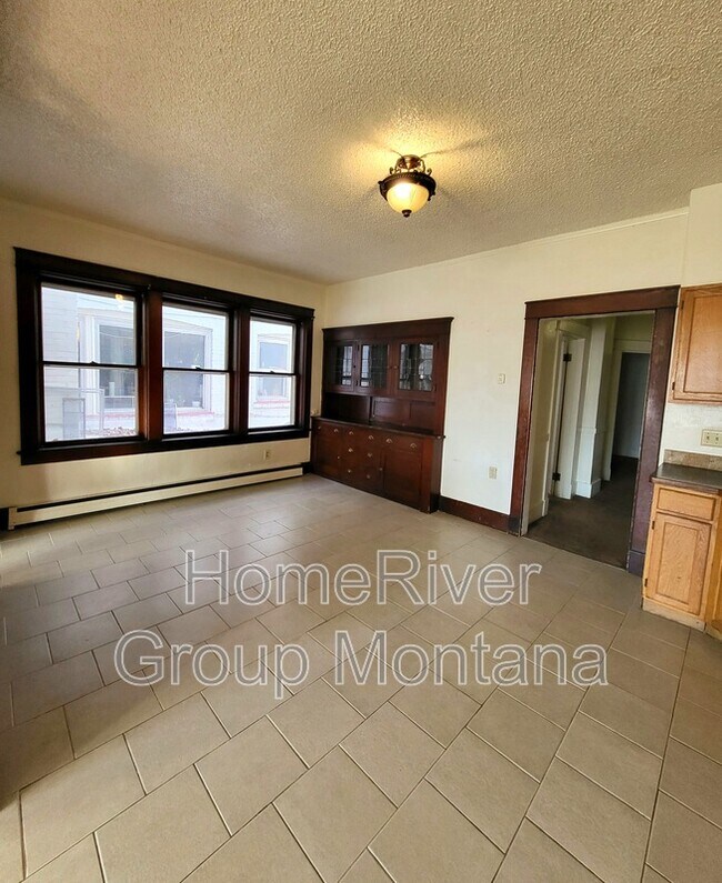 Foto del edificio - 540 S 3rd St W