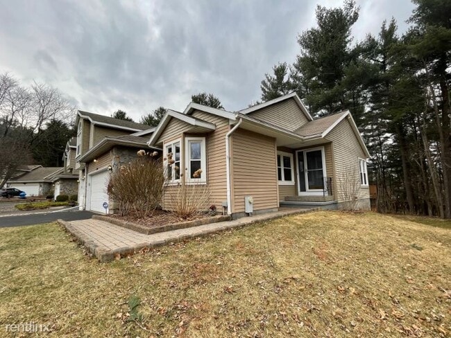Building Photo - 3 br, 2 bath Townhome - 539 Highwood Cir
