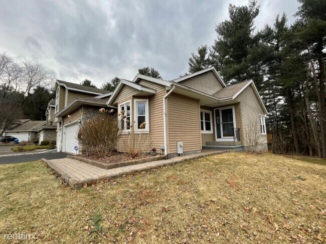 Foto del edificio - 3 br, 2 bath Townhome - 539 Highwood Cir