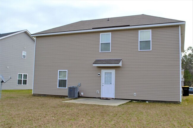 Foto del edificio - 44 Hartland Ct