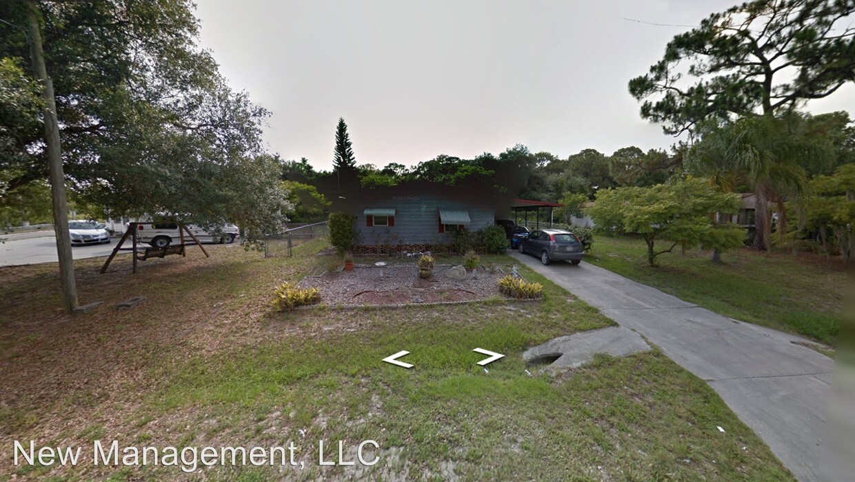 Primary Photo - 7570 Peyraud Dr