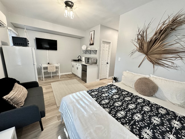 Building Photo - 4483 Ocean View Ave