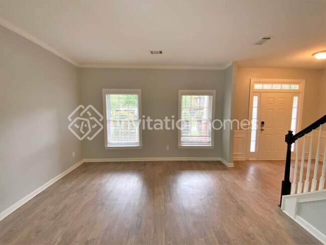 Building Photo - 2517 Mockingbird Ln