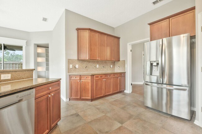 Building Photo - 684 Timbermill Ln