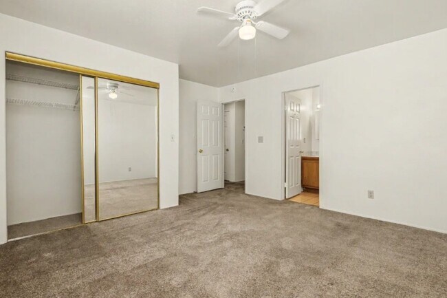 Foto del edificio - 1440 Ogallala St