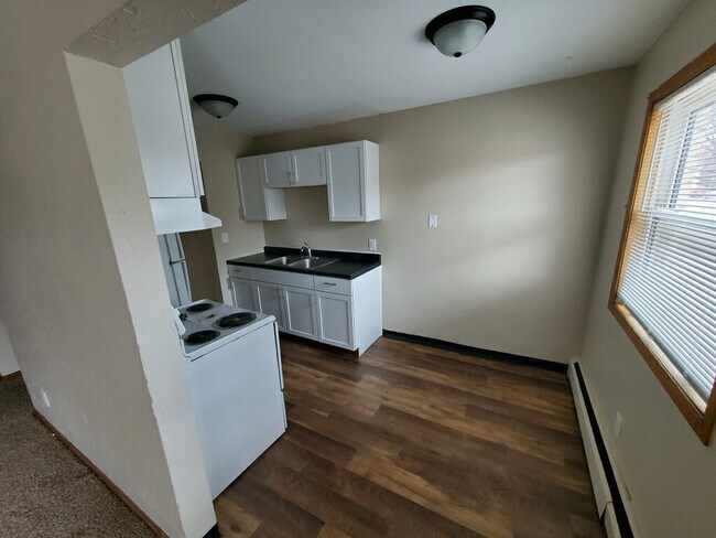 Foto del edificio - 400 Larpenteur Ave W