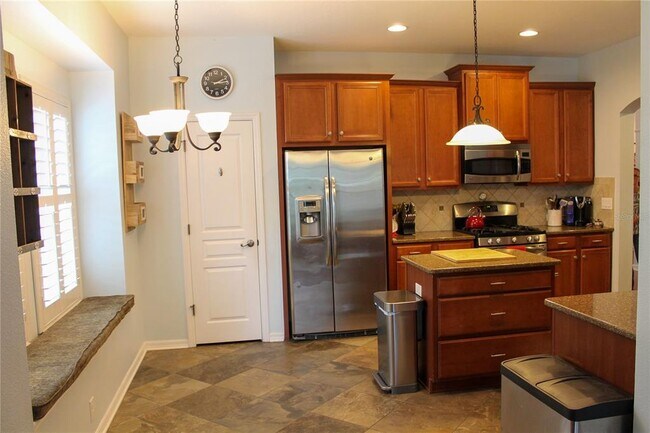 Building Photo - 5841 Parkset Dr