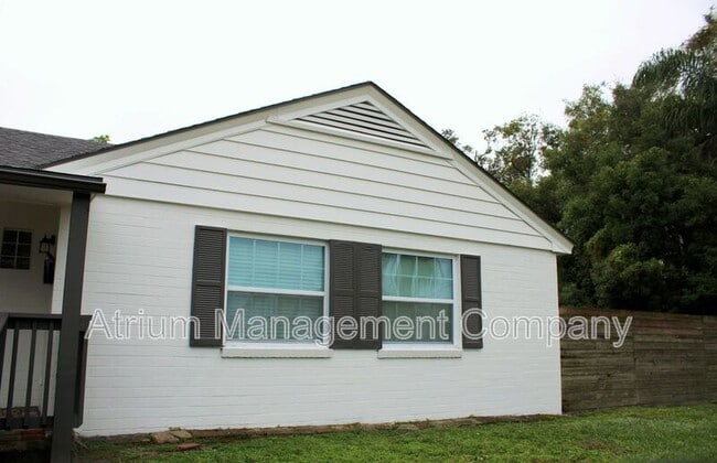 Foto del edificio - 1310 Fairview Ave