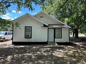 Building Photo - 1508 Park St