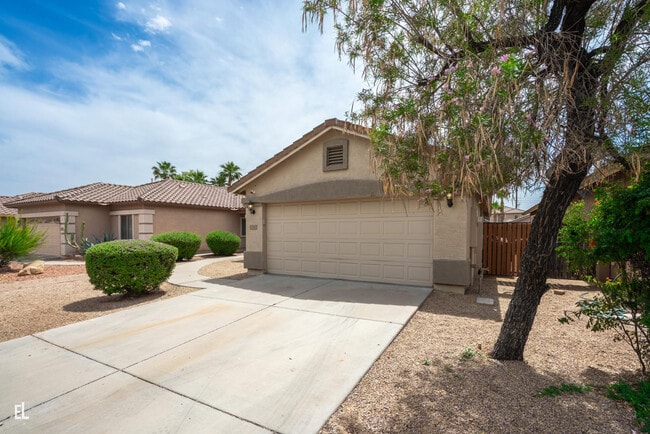 Foto del edificio - 12937 W Bloomfield Rd