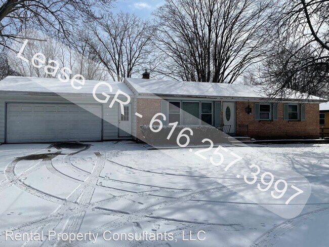 Building Photo - 3 br, 1.5 bath House - 2428 Patterson