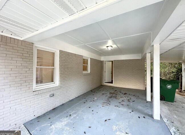 Foto del edificio - 1737 McKenzie Dr