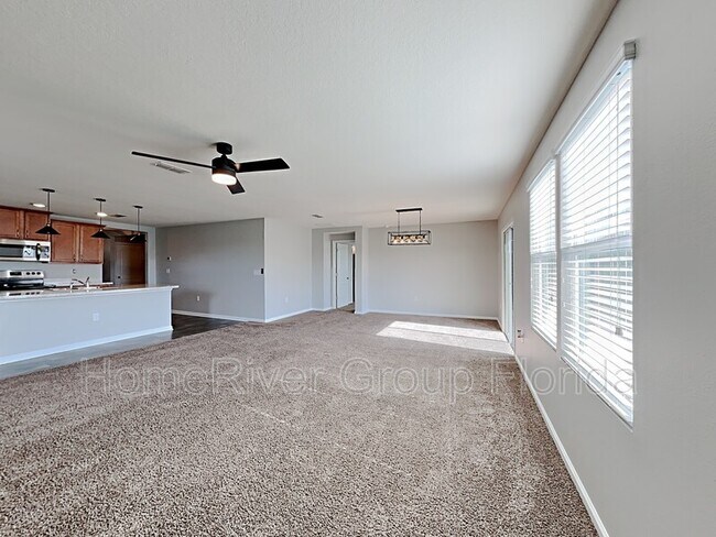 Building Photo - 2209 Pebble Point Dr