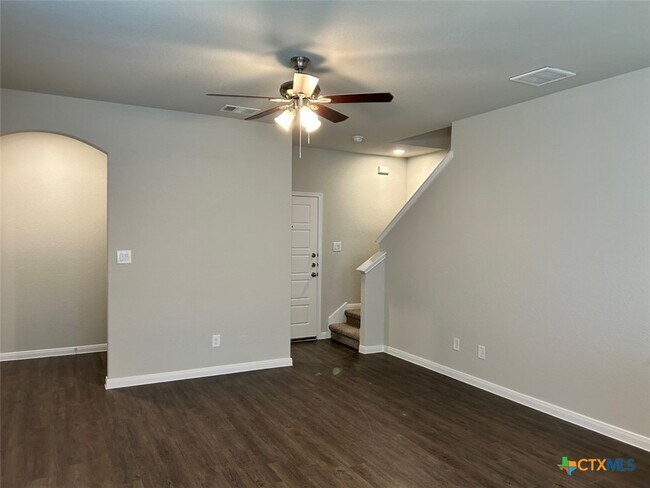 Foto del edificio - 3414 Lindsay Ln