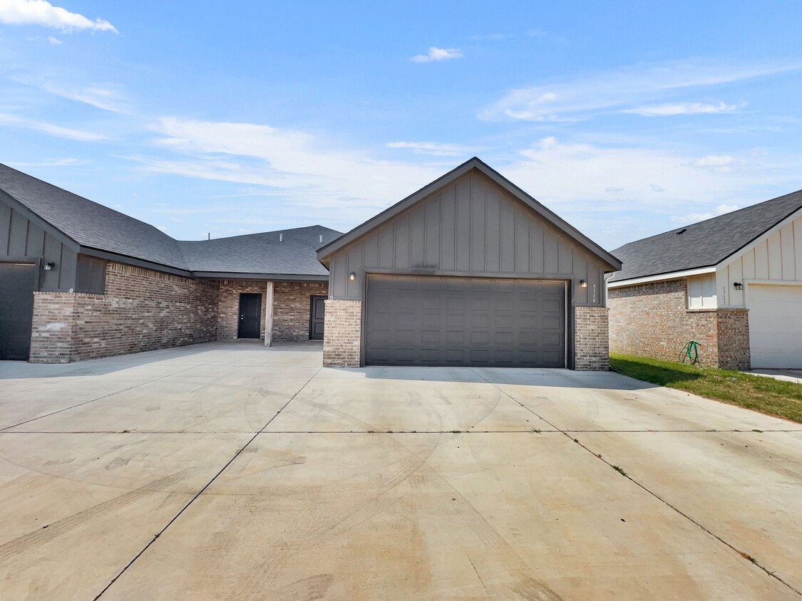 Foto principal - 5719 Kemper St