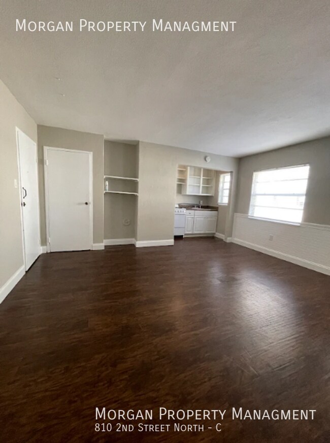 Foto del edificio - 810 2nd St N