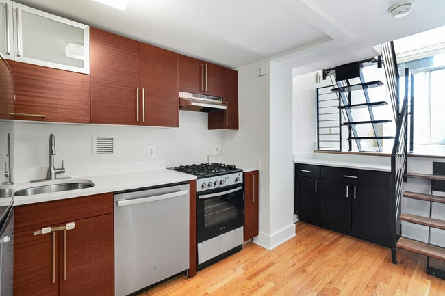 Foto del edificio - 184 Thompson St