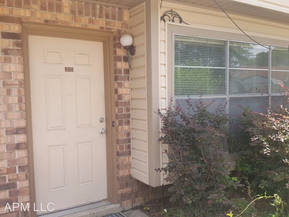 Primary Photo - 2 br, 1.5 bath Apartment - 107 Parkwest Dr